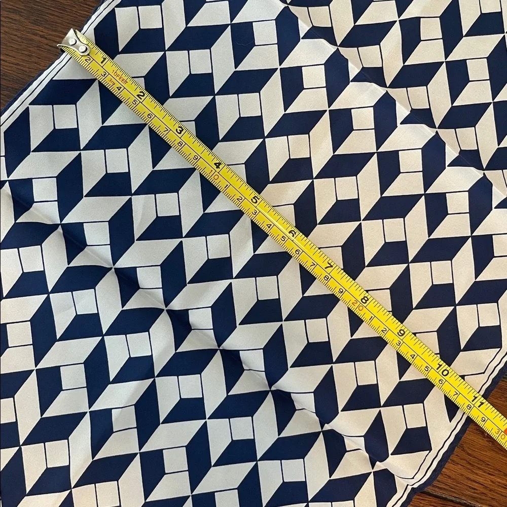 Vera Neumann Vintage Oblong Navy Blue White Geometric Print scarf Retro 70s